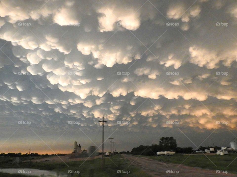 Large field of mammatus clouds at the back of a severe thunderstorm over Nebraska.