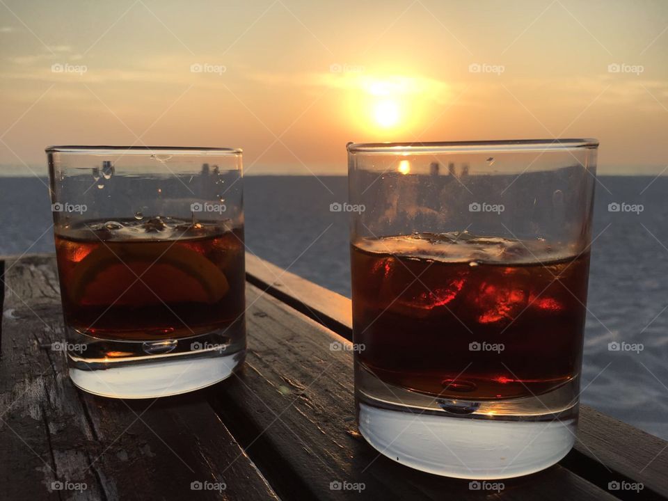 Drinks vor dem Sonnenuntergang
