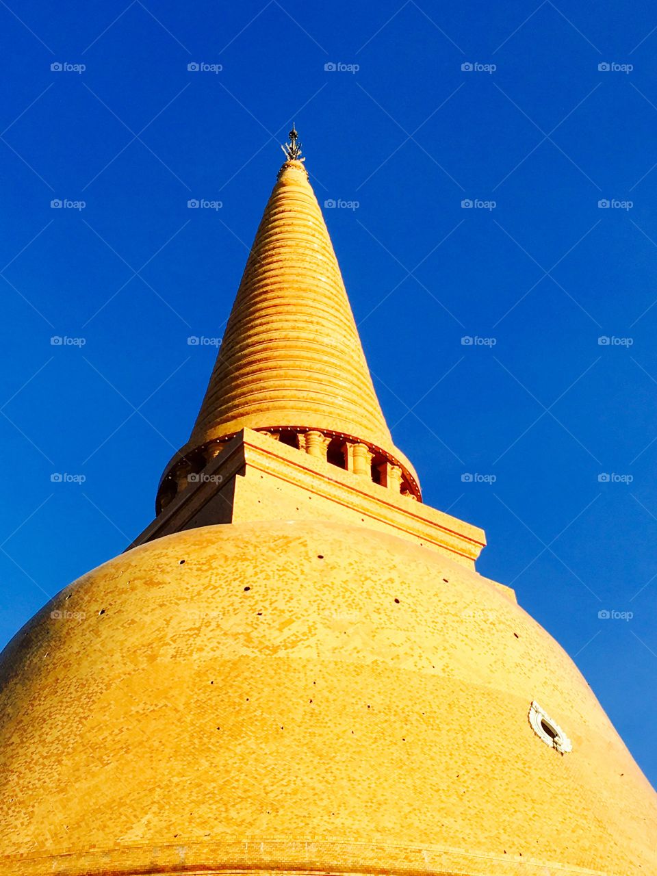 Pra prathom chedi temple, thailand