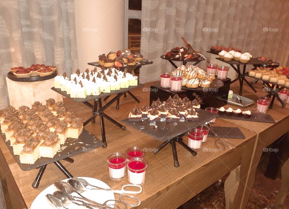 Gather friends and family for a delighty desert party