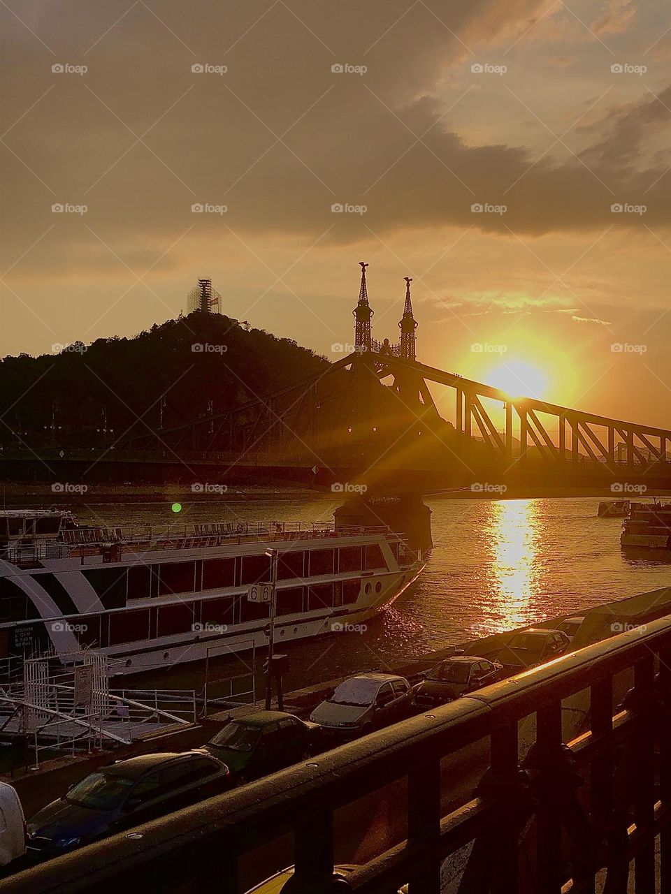 Sunset over bridge (Budapest)