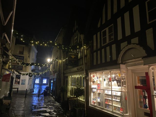 Christmas romance, Wiltshire
