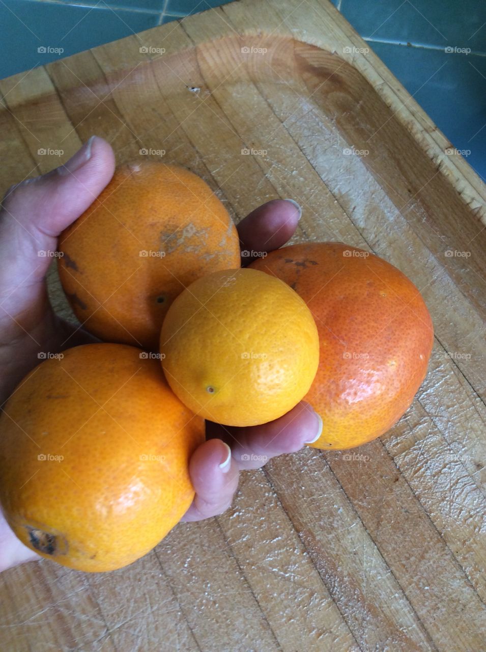 Handful of oranges 