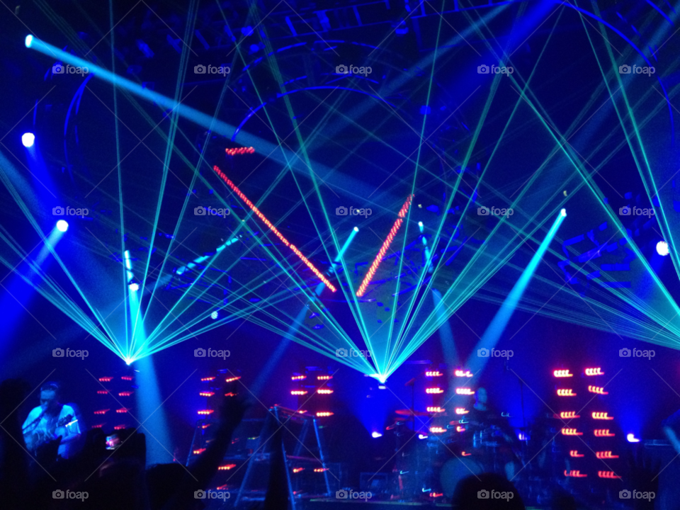 lights crowd gig lazers by Jsnook