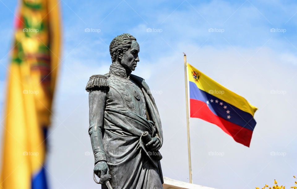 Estatua de Simón Bolívar