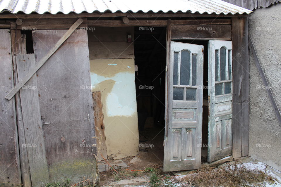 Abandoned wooden house