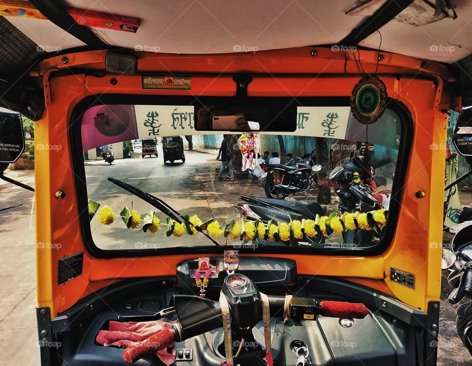An autorickshaw in Mumbai India.