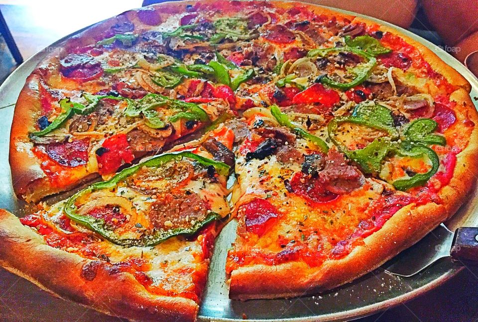 Sausage and peppers pizza 