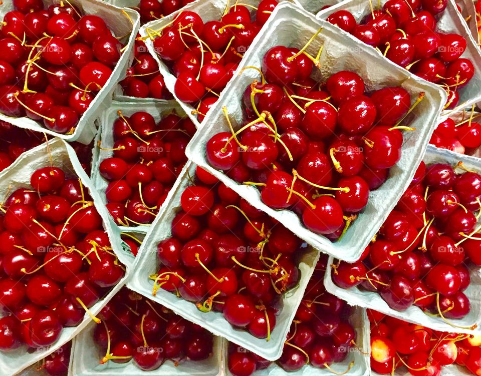 Farm fresh organic cherries at the farmer’s market! 