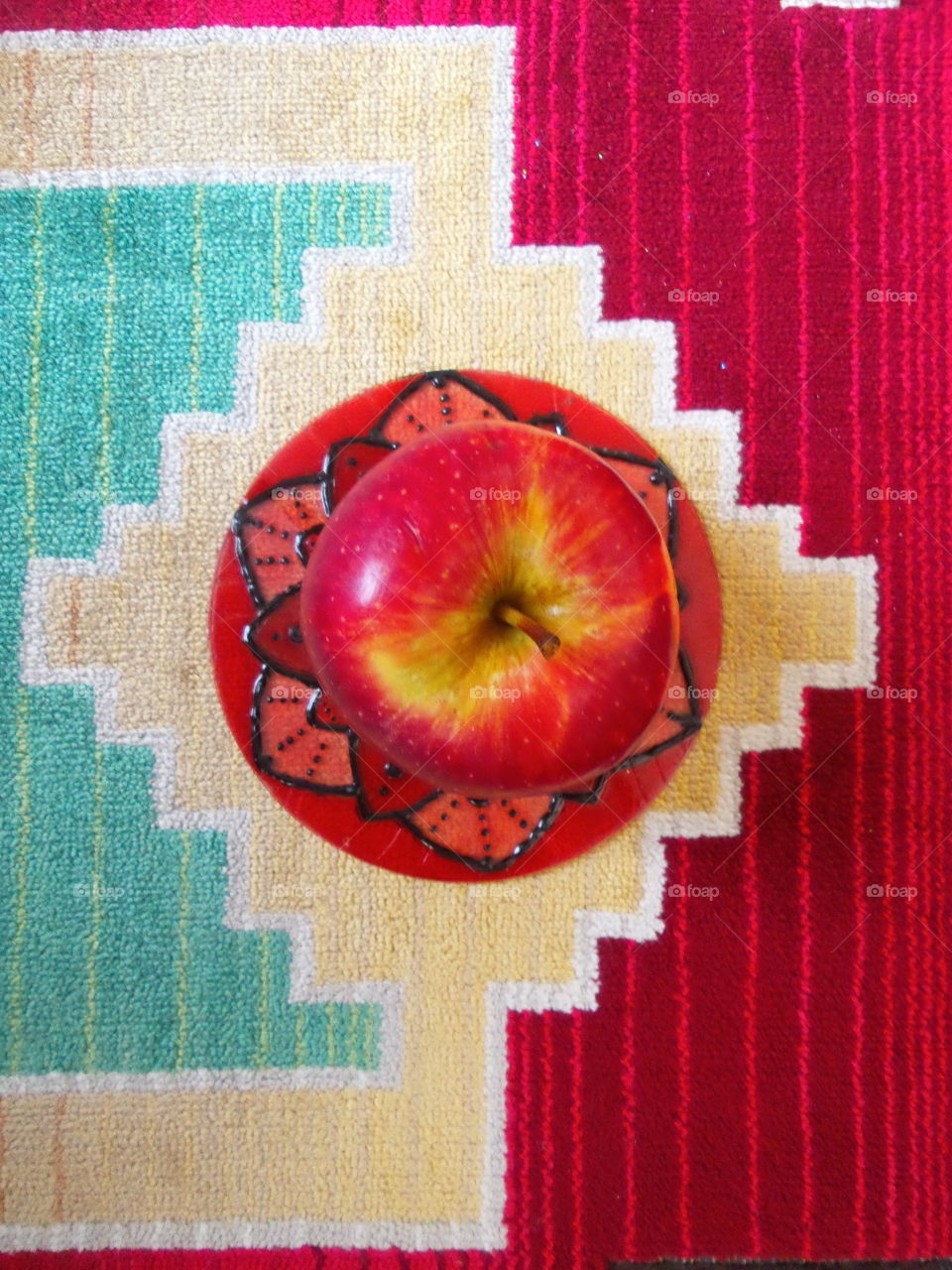 Tropically Apple