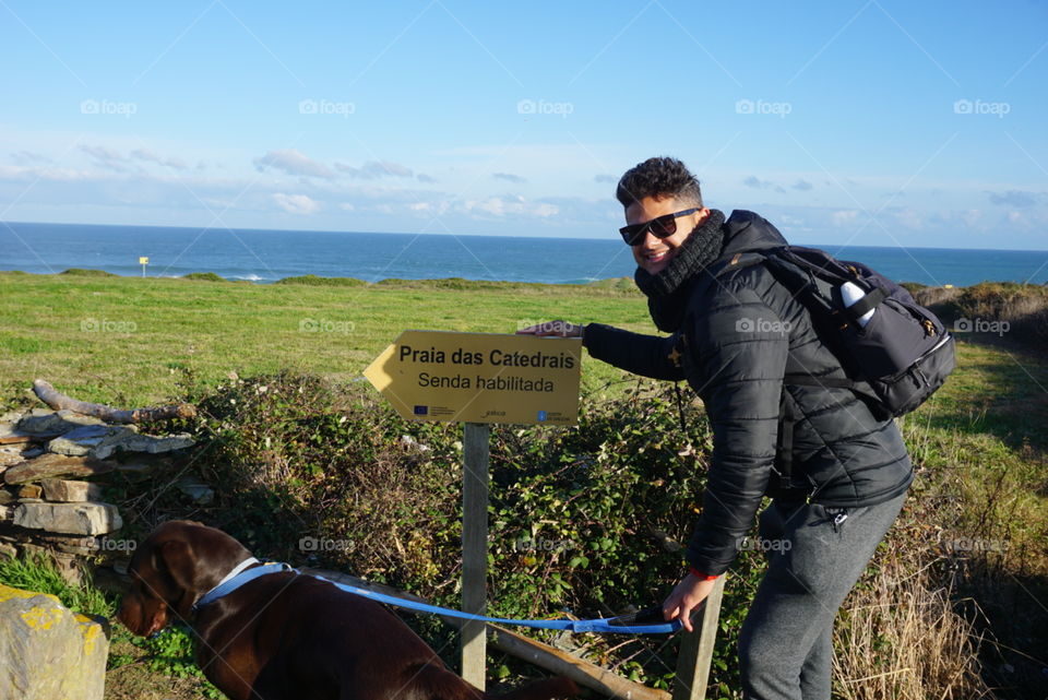 Ocean#autumn#greengrass#human#dog#nature