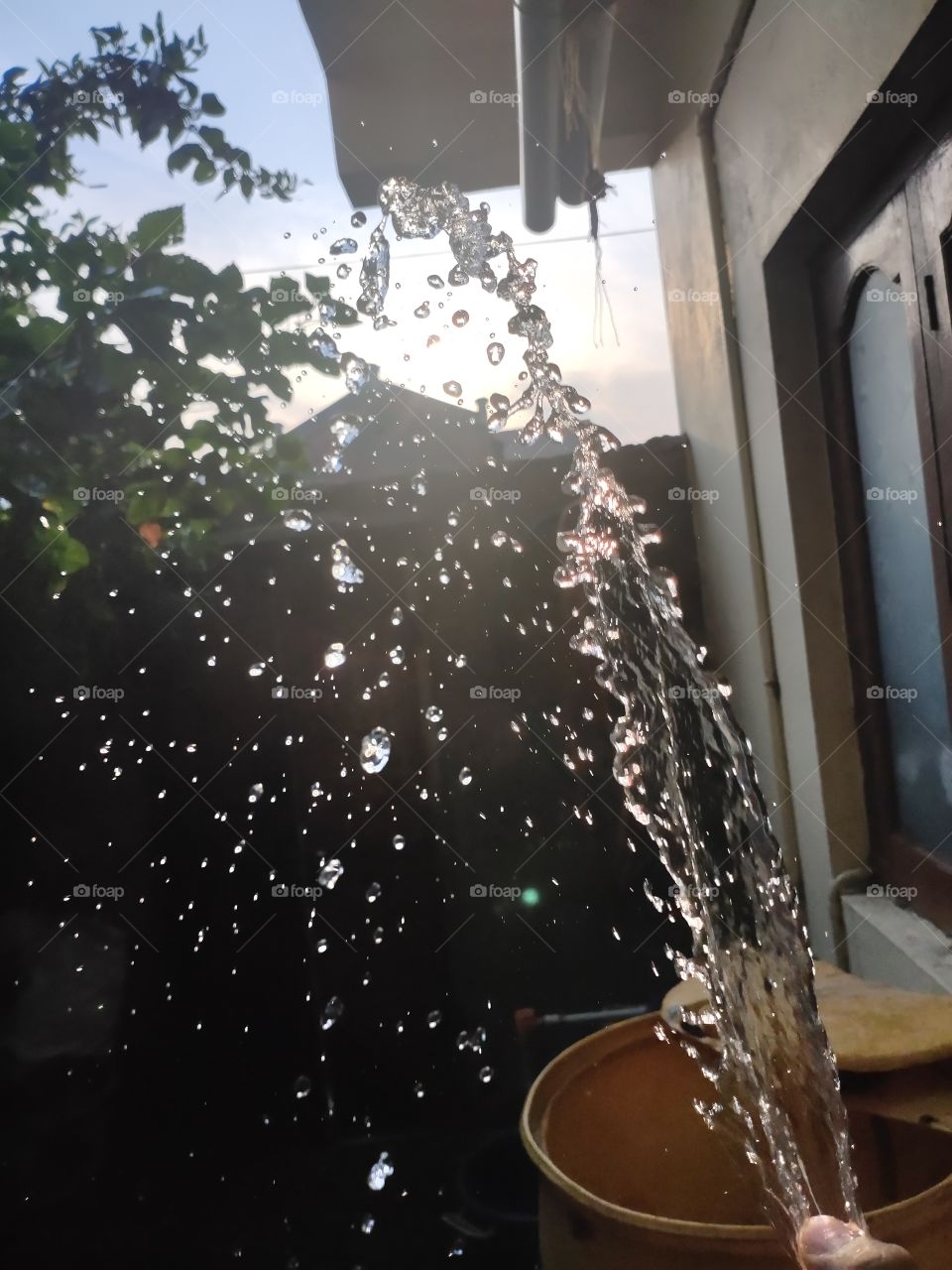 Water Flash creates best art form which take us to the imaginary world of Color and Happiness