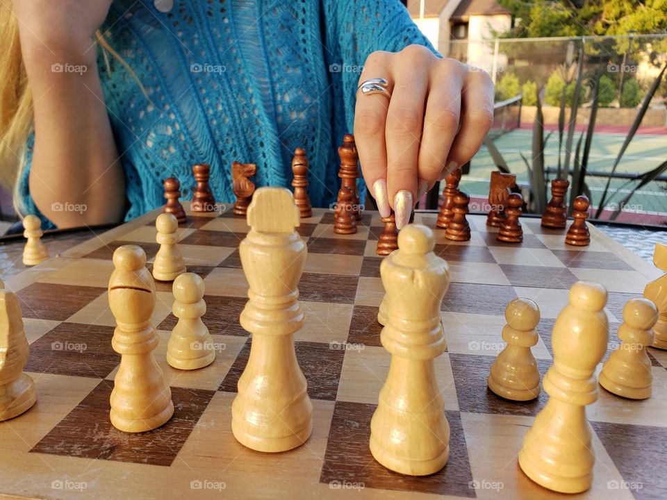 Playing chess game