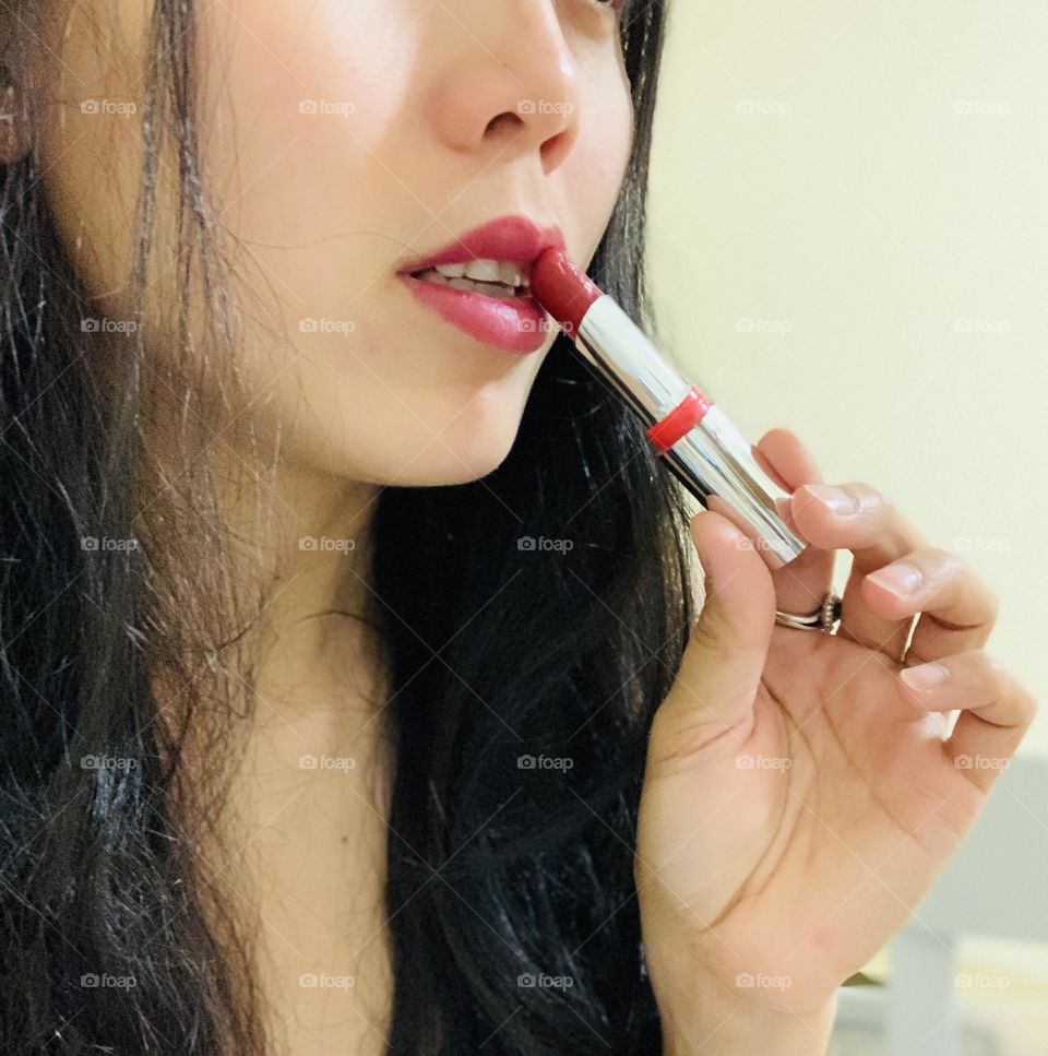 “Elegance comes from being as beautiful inside as outside.”― Coco Chanel