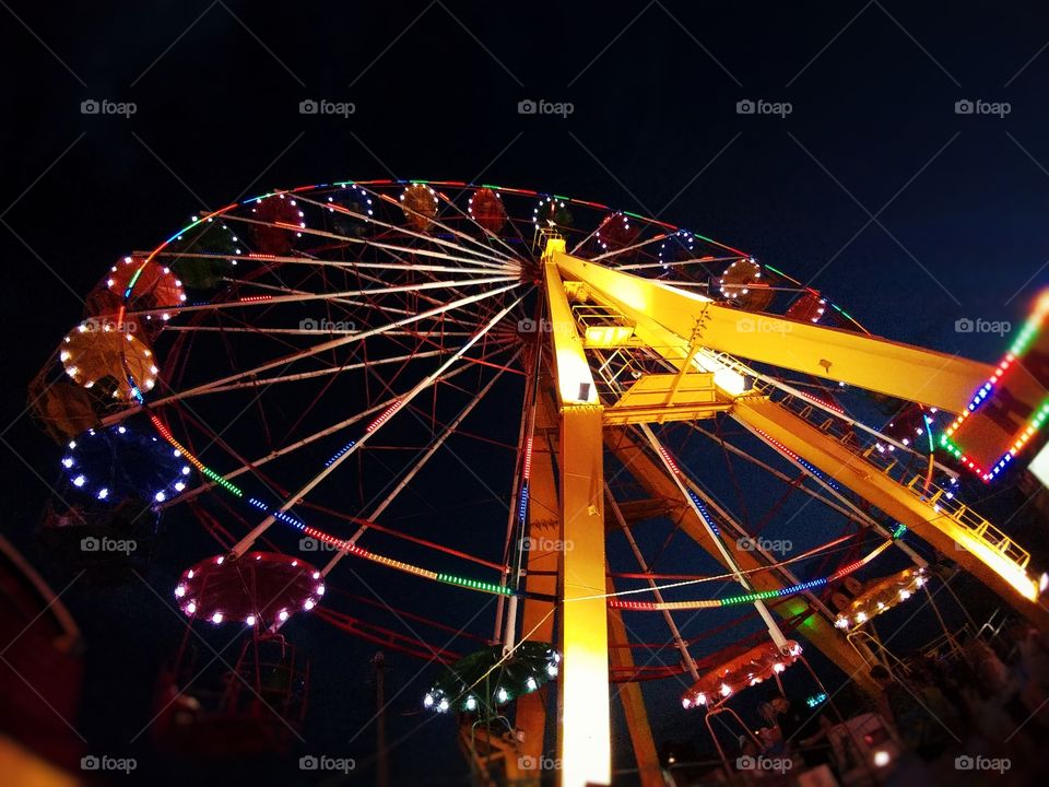 Lunapark. Ferris wheel. night. neon.