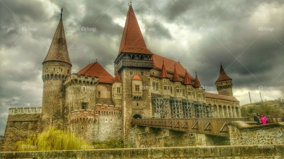 castle, hunedoara, romania, raven, matthew, john, Gothic, clouds, matthew, Corvino, drawbridge, tower,
