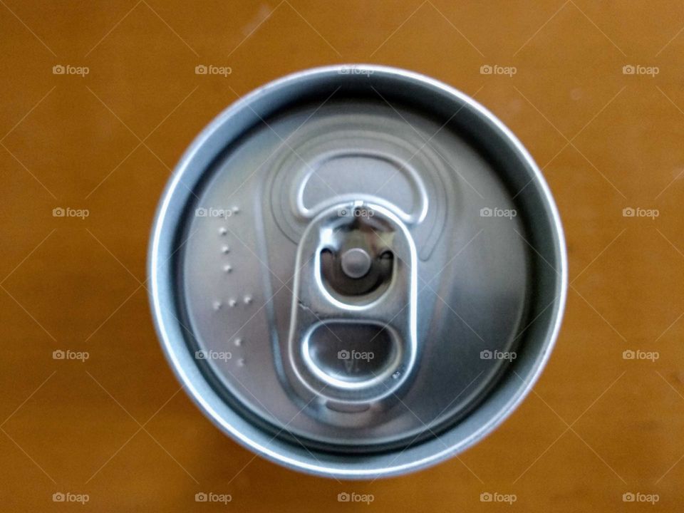 A simple way to open can drink without using tool