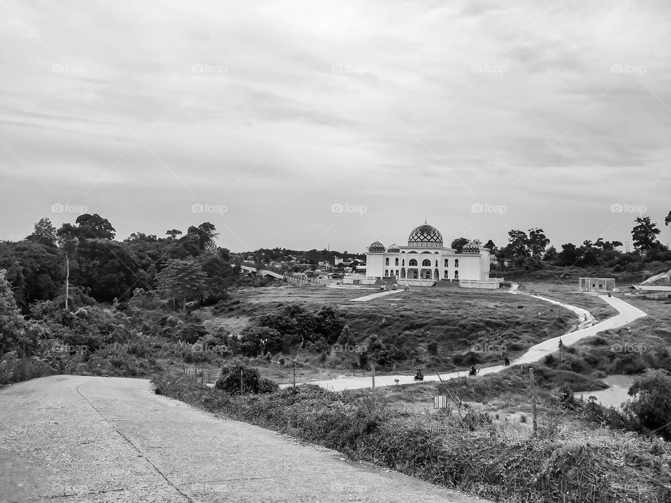 Black and white view of the mosque.