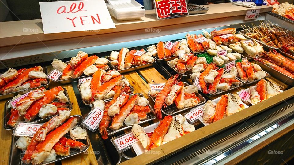 This is different kind of king crabs legs in kuromon.