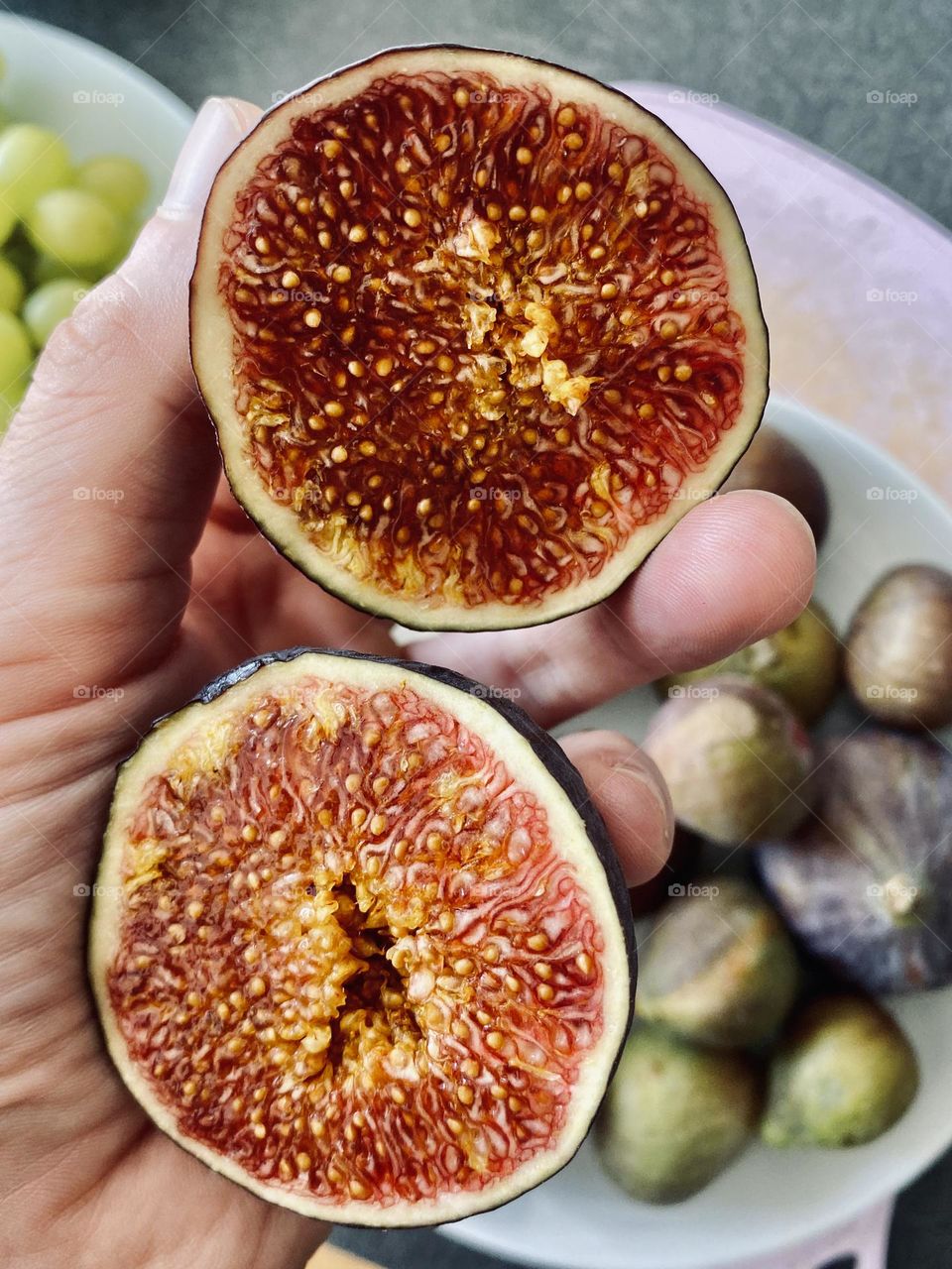 figs half and many figs