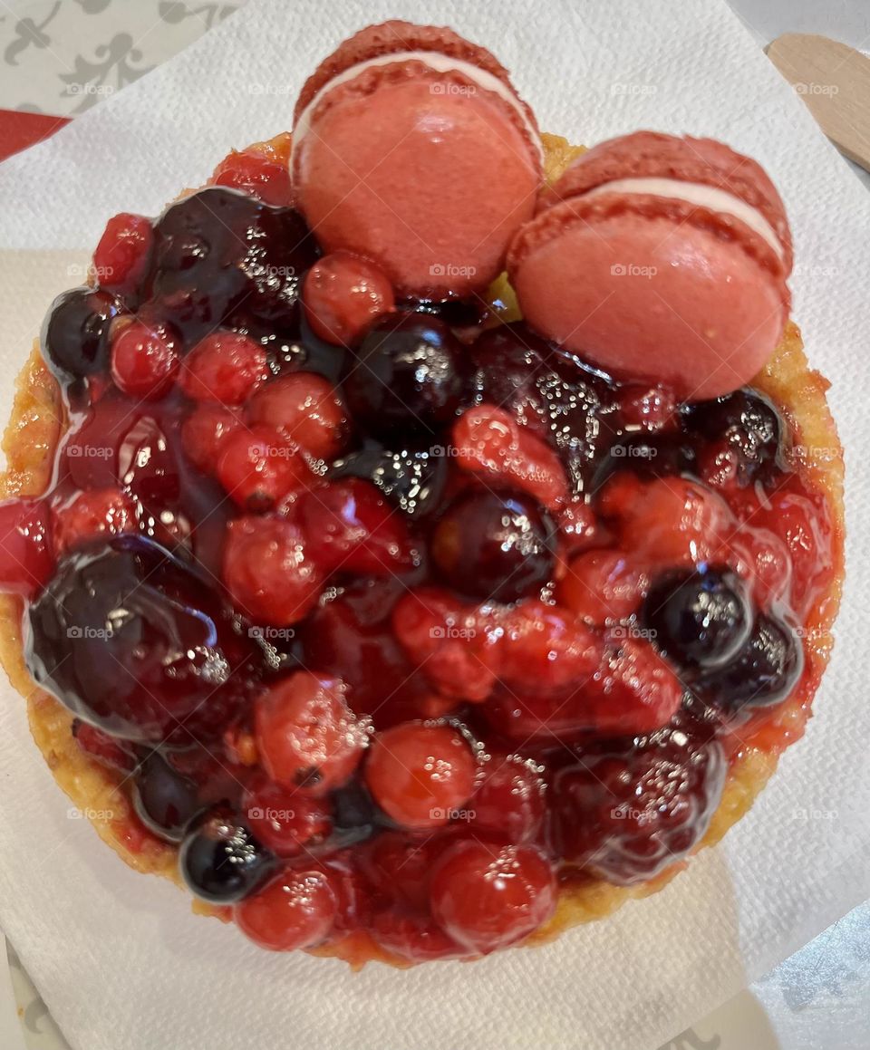 Red fruit tart 