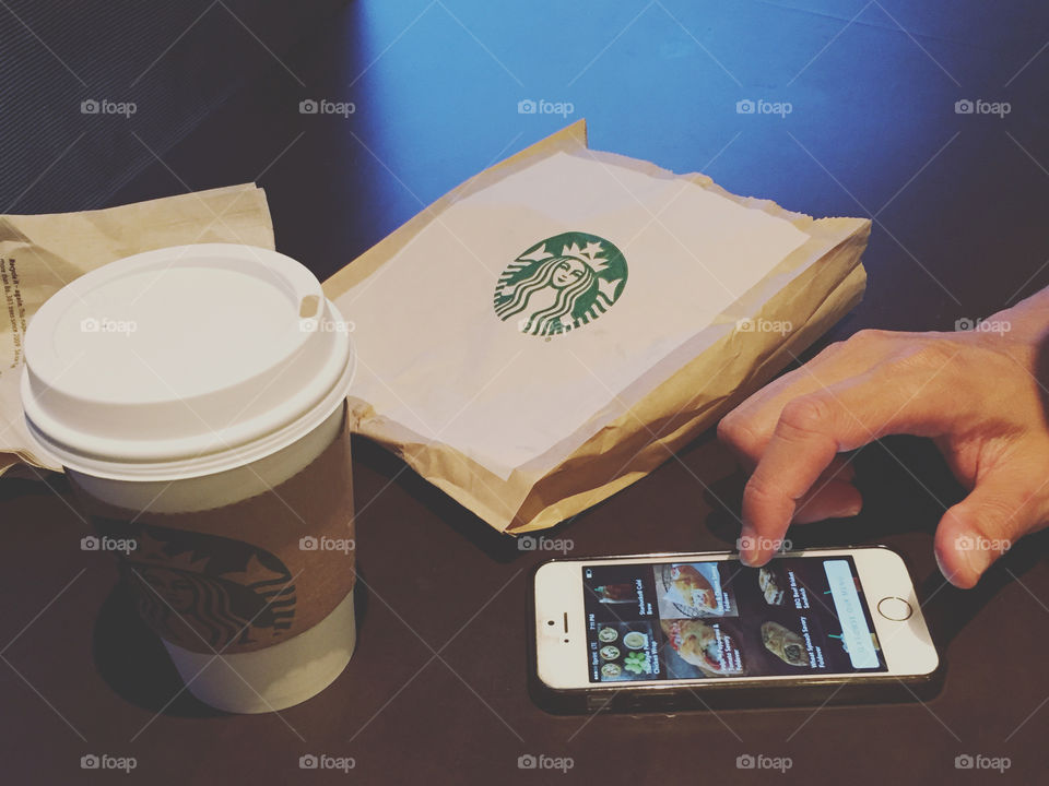Using the Starbucks app