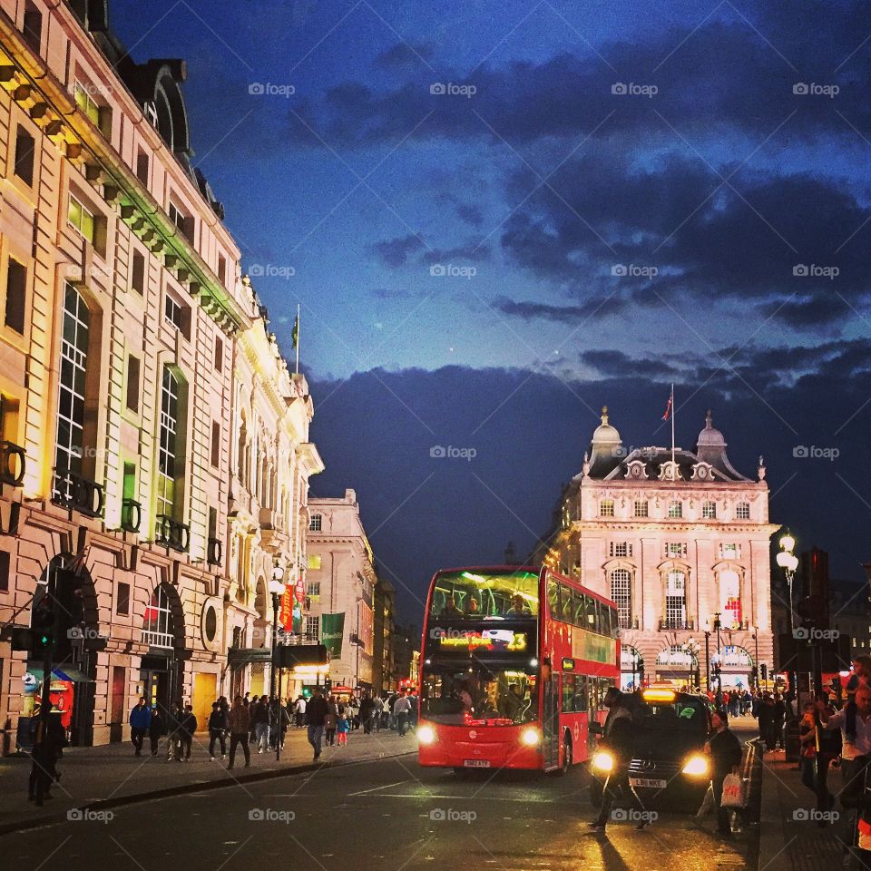 Night life in London city