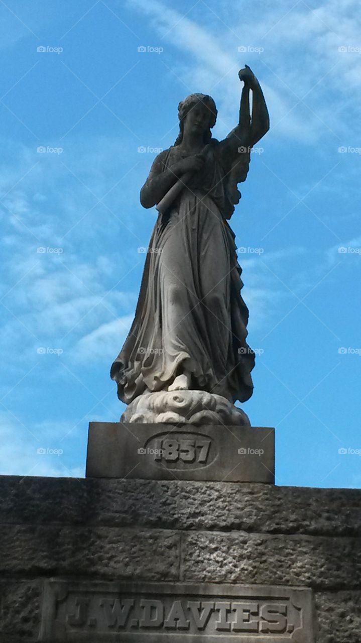 statue in Richmond