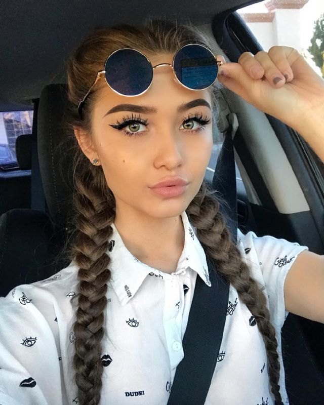 Follow for more selfiesss 😊👻☘
