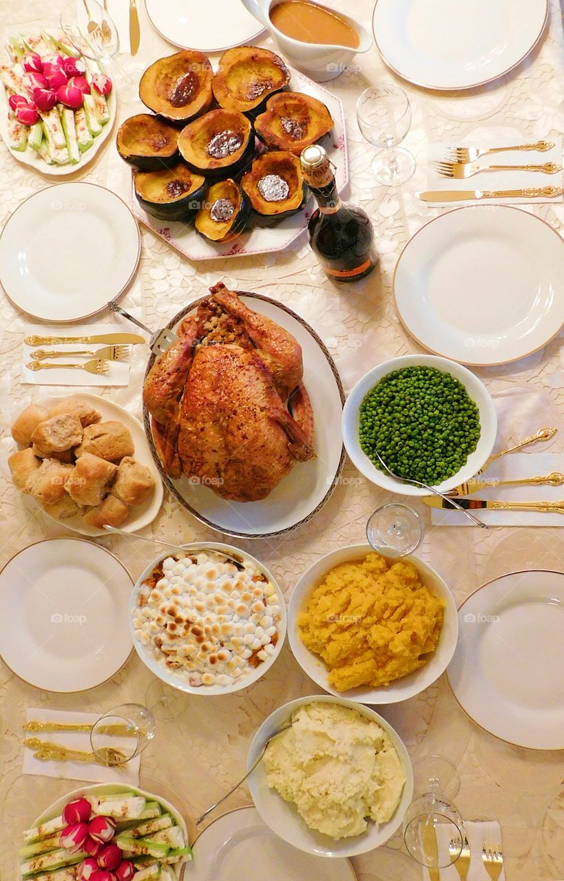 A flat lay display of a marvelous turkey dinner with all the trimmings for family and friends