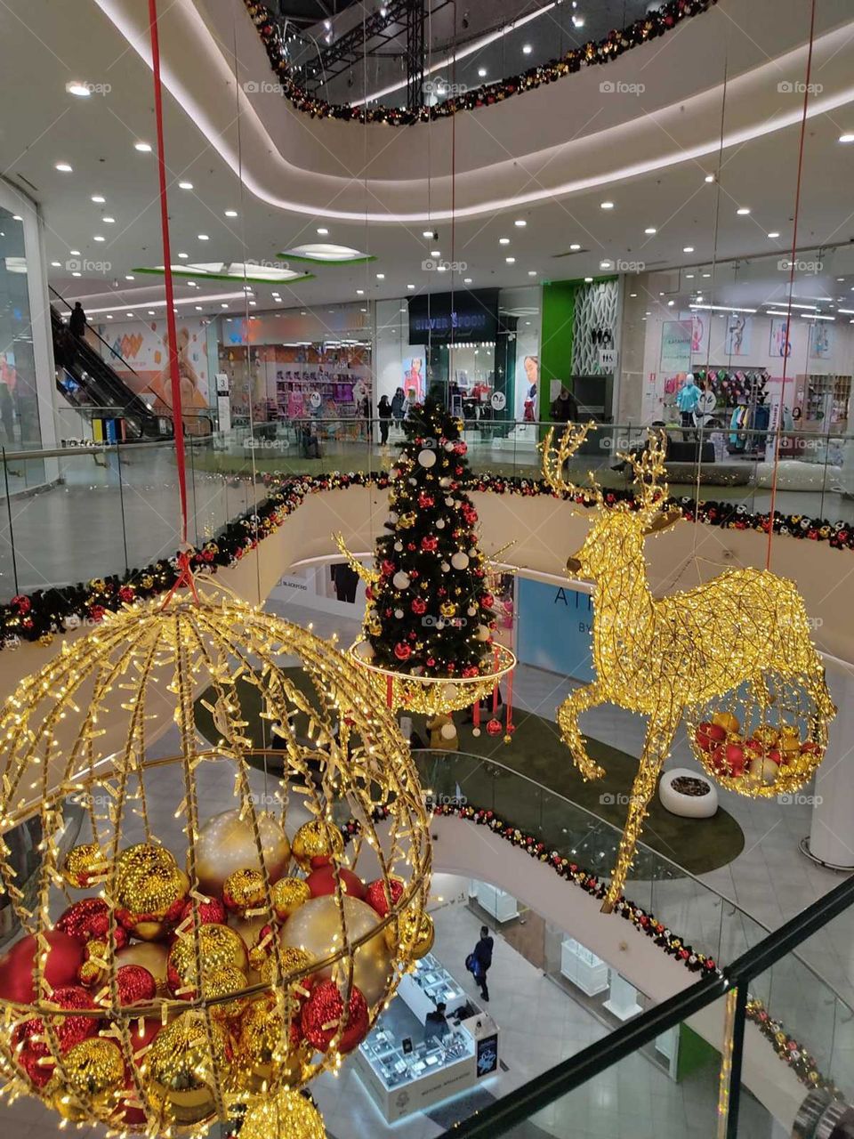 The shopping center is ready for the festivities 🎉🎄🤩📷 Great decoration!