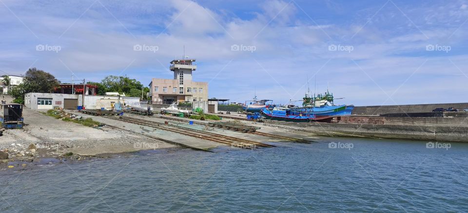 place where ships are built and repaired