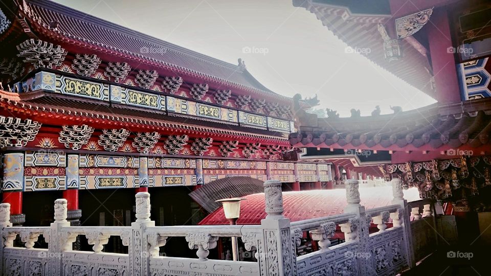 Taichung Shengshou Temple
Shangshou Temple is built on Flying Eagle Hill of beautiful Dakeng Scenery District. It’s a rite where people can practice their spirit to propagate traditional Chinese culture.