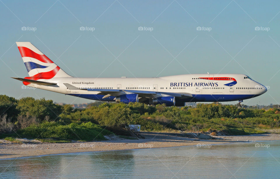 sydnet travel airport aircraft by cmosphotos