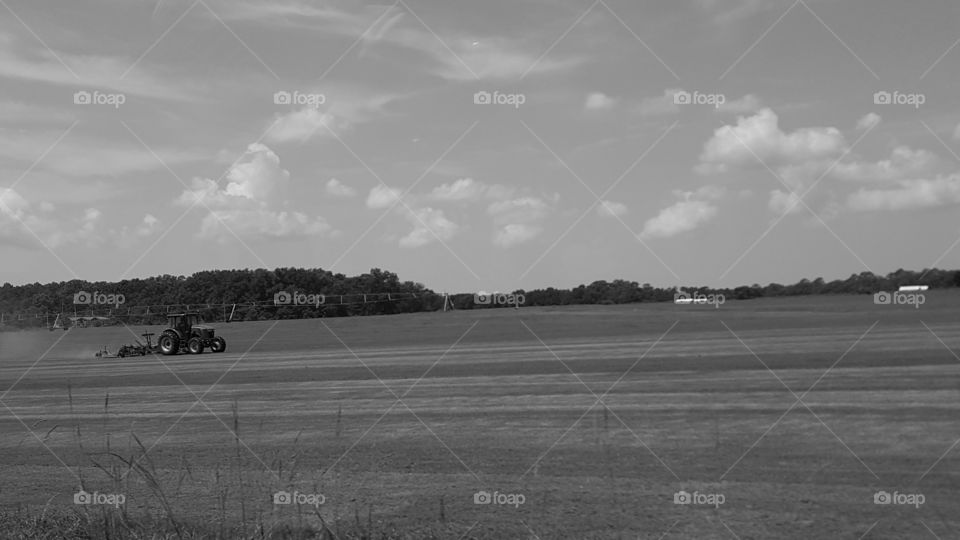 tractor field grayscale