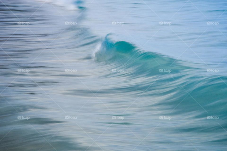 Blue Wave in Long Exposure 