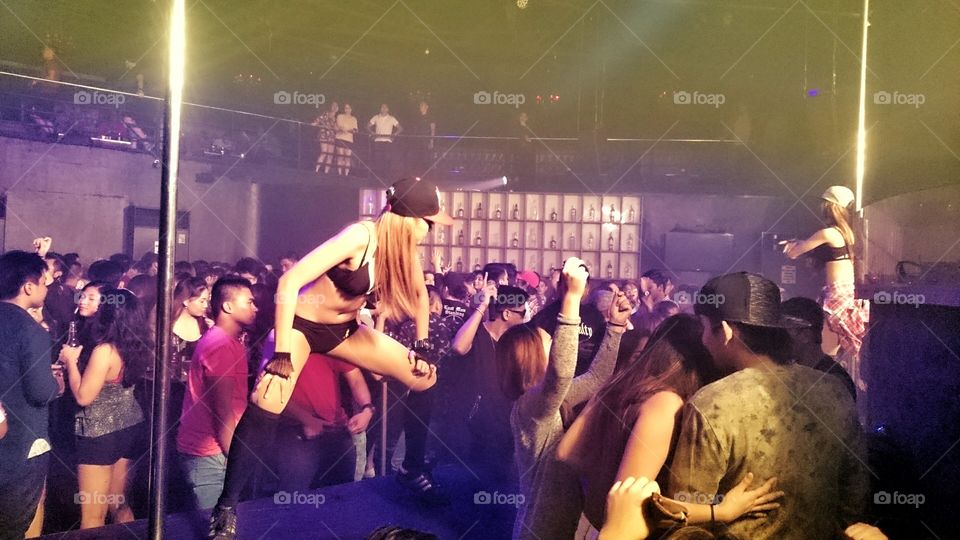 Dancing to the Groove