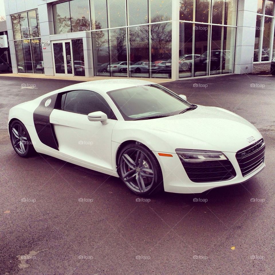 Audi R8 V10