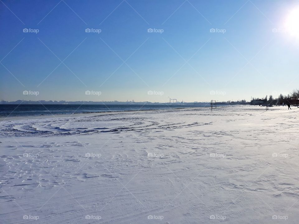 winter beach, snow