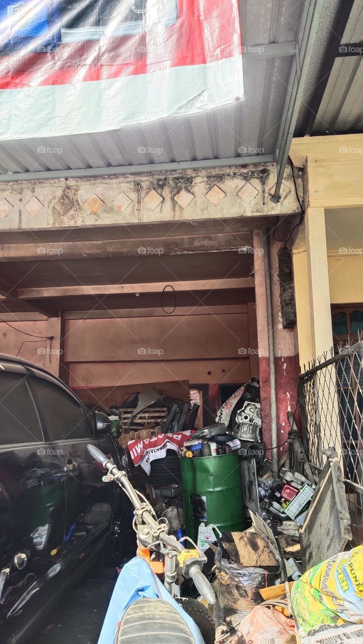 gudang mobil yang dulu