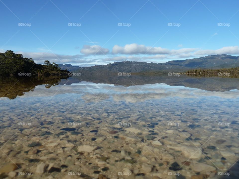 Tasmania lake 