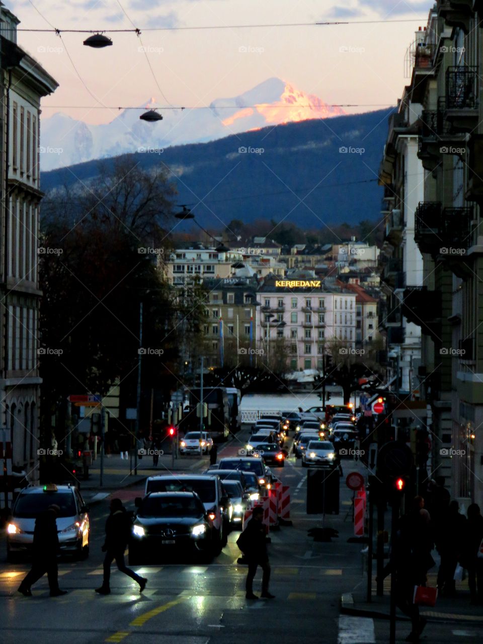 Night scene in Geneva