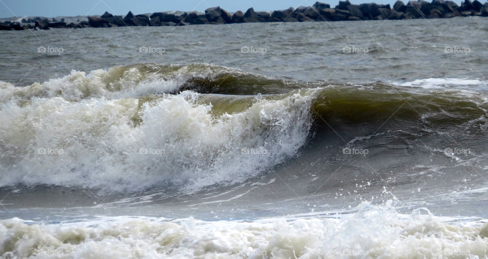 Close up of waves crashing