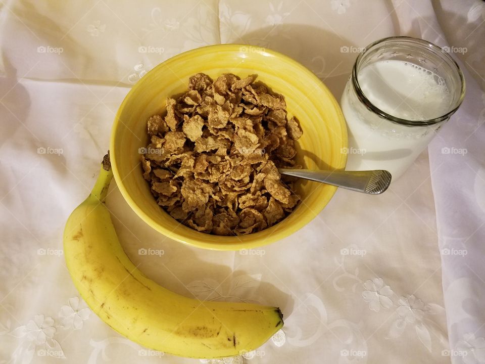 food cereal banana