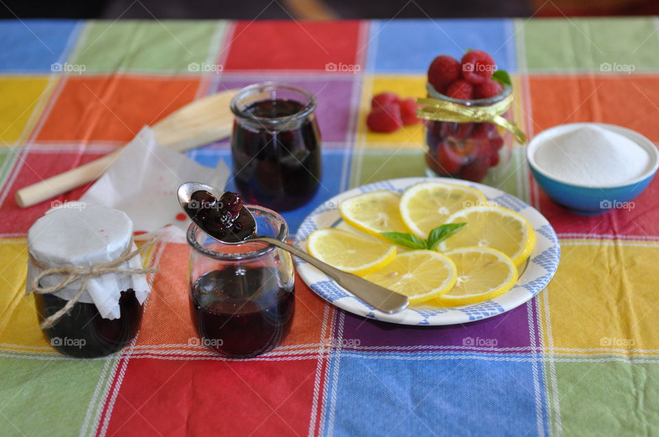 Making cherry jam