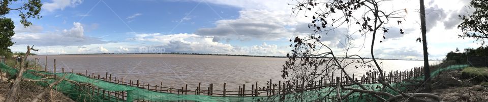 The mighty Mekong river near Phnom Penh - the river is so massive that you can hardly see the opposite bank