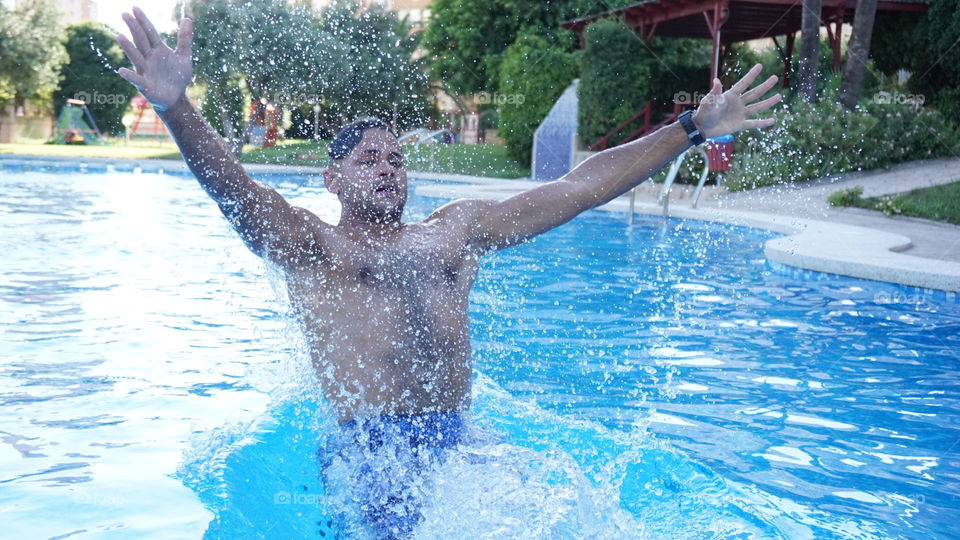 Swimmingpool#water#splash#human#jump#nature