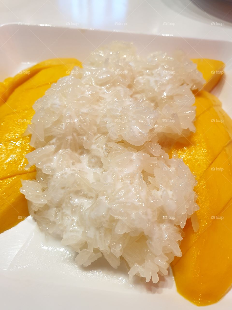 mango and sticky rice