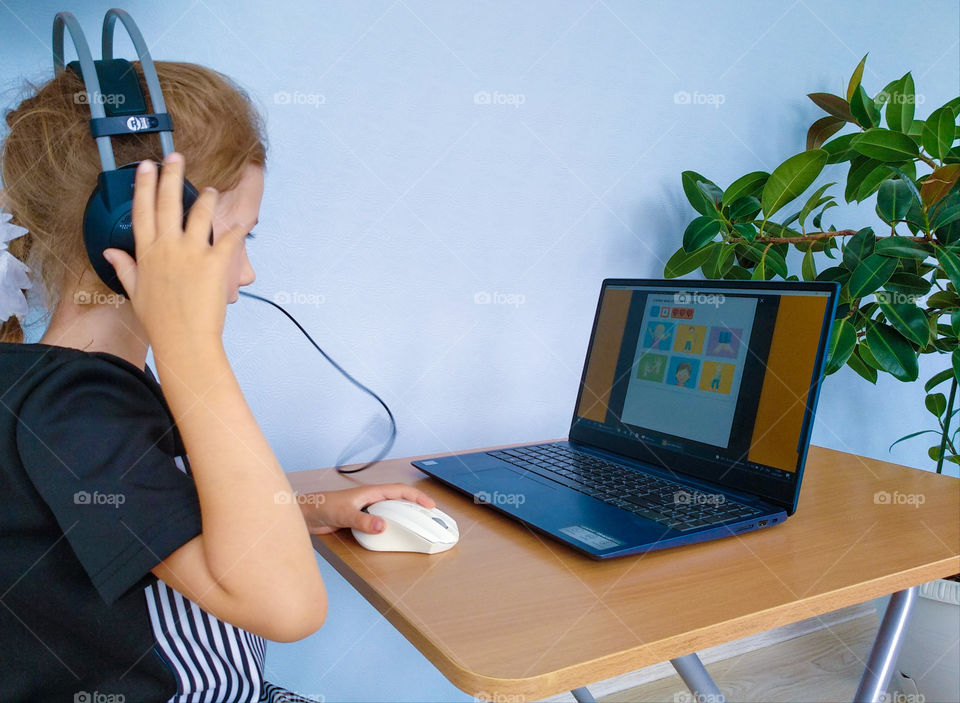 a child studying online