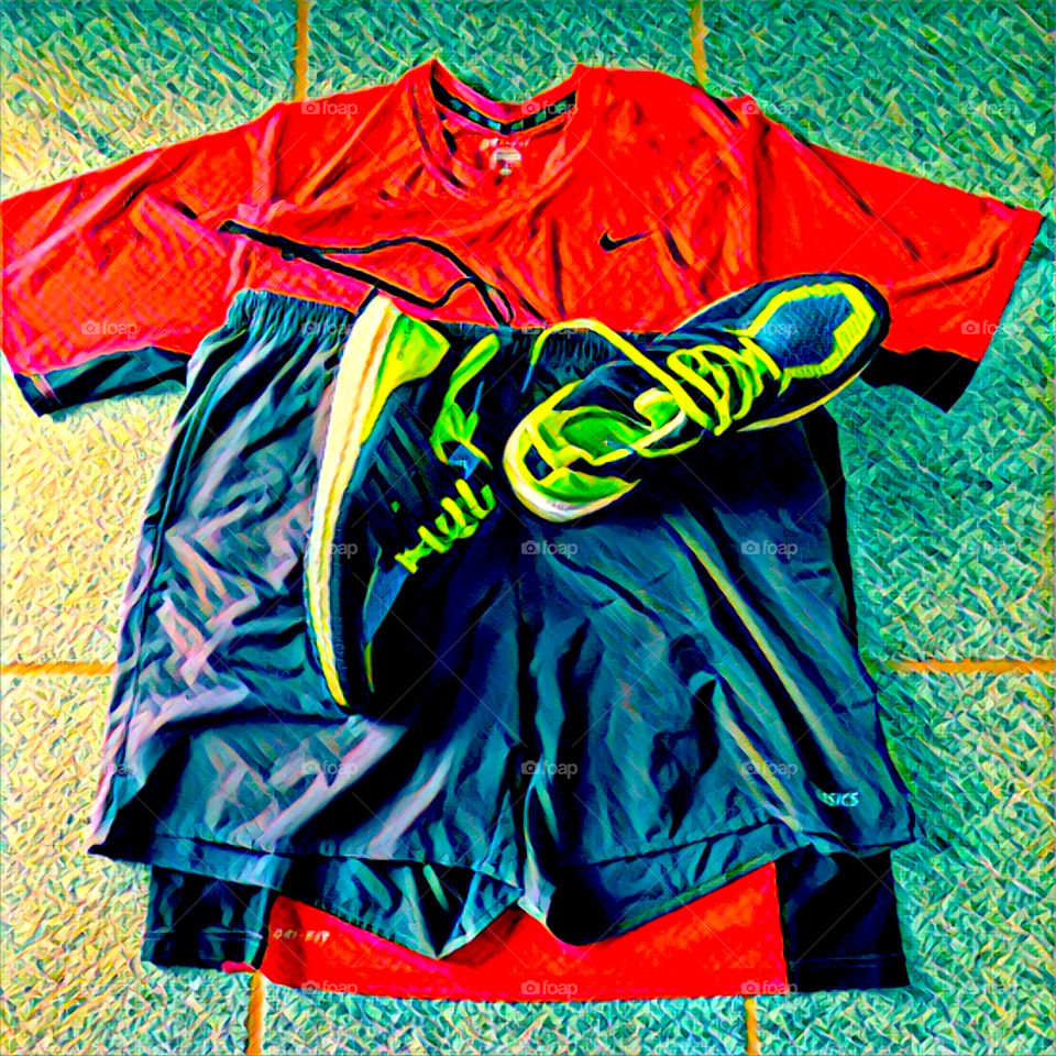 🏃‍♂️ 🇺🇸 Good Morning!  Everything ready to sweat the shirt. Let's go for a good morning jog?  Running is good for your health! / 🇧🇷 Bom dia! Tudo pronto para suar a camisa. Vamos para um bom cooper matinal? Correr faz bem para a saúde! 